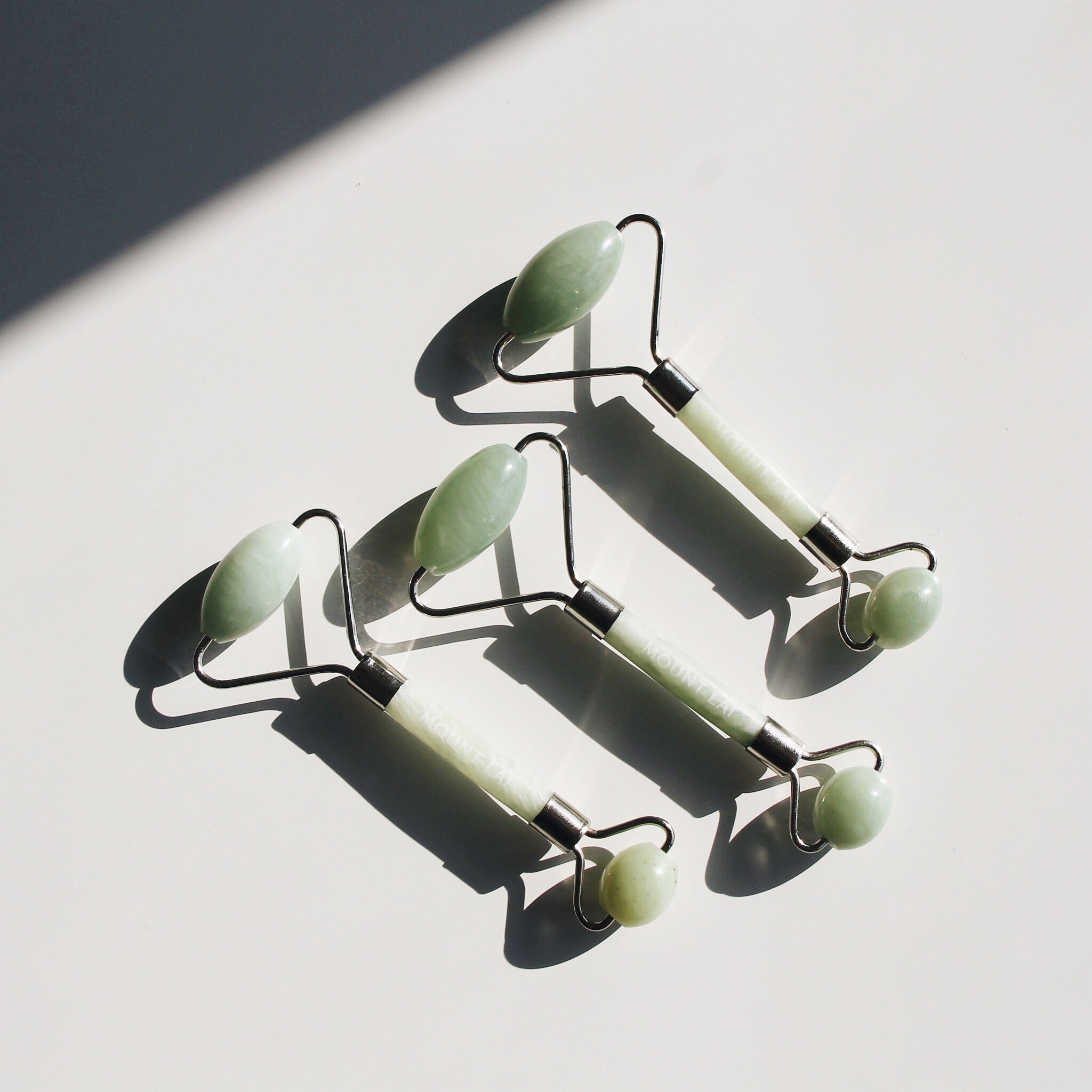 A Video Guide - How to use a Facial Roller