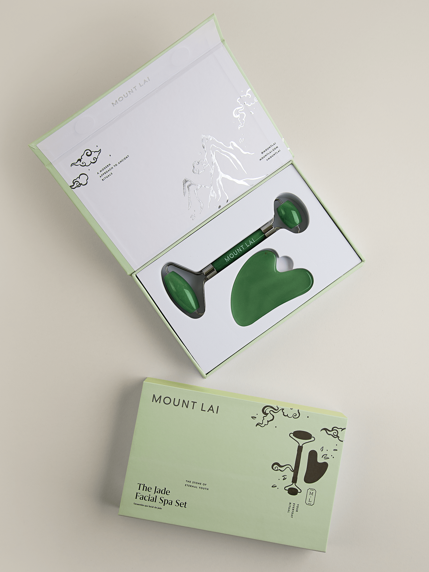 Overview of Jade Facial Spa Set in Beautiful Green Gift Box